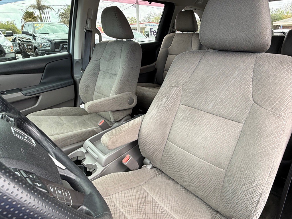 2015 Honda Odyssey Image 14