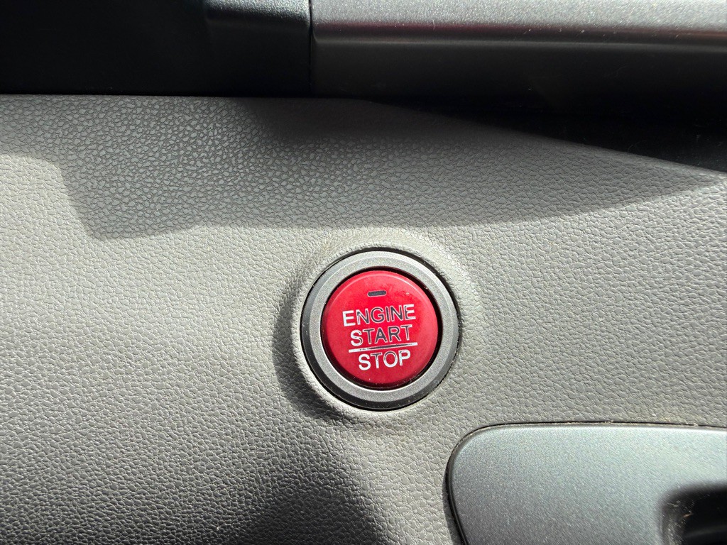 2015 Honda Odyssey Image 18