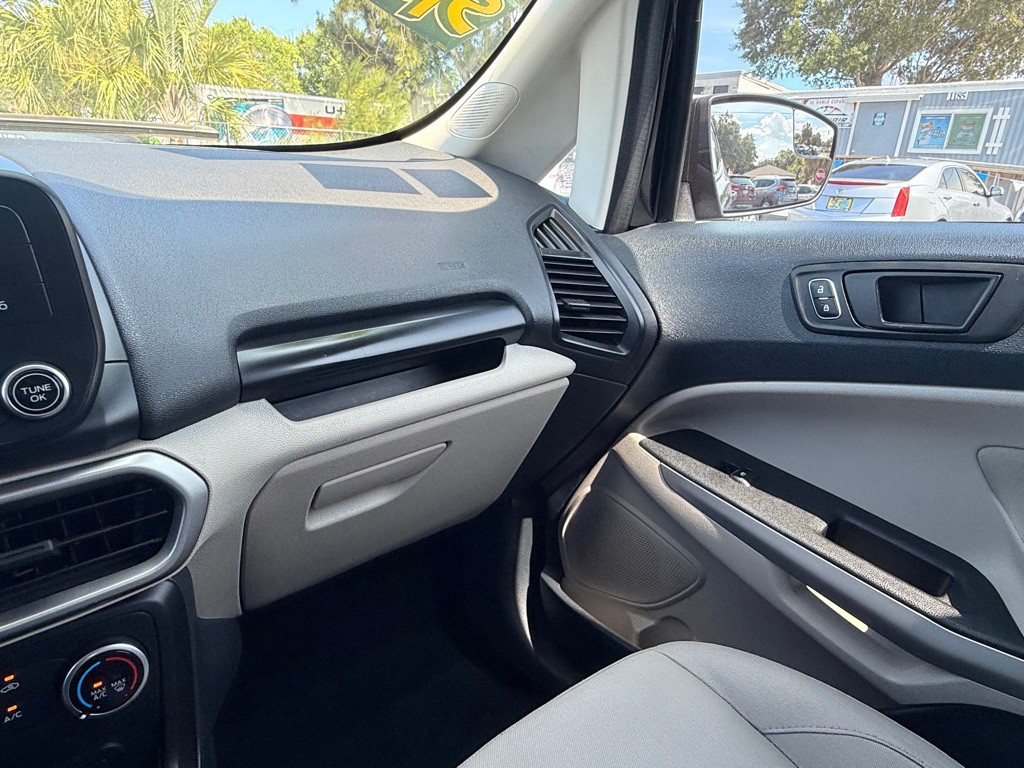 2018 Ford Econoline Image 17