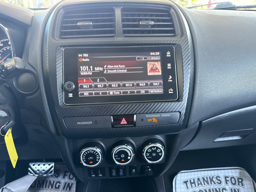2019 Mitsubishi Outlander Image 15