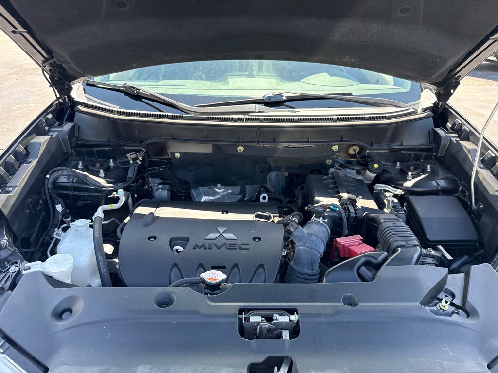 2019 Mitsubishi Outlander Image 30