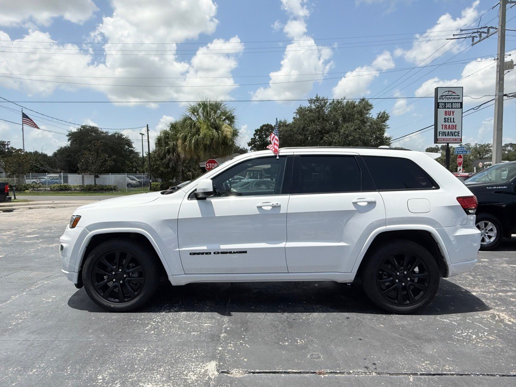 2020 Jeep Grand Cherokee Image 3