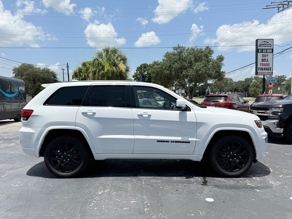 2020 Jeep Grand Cherokee Image 4