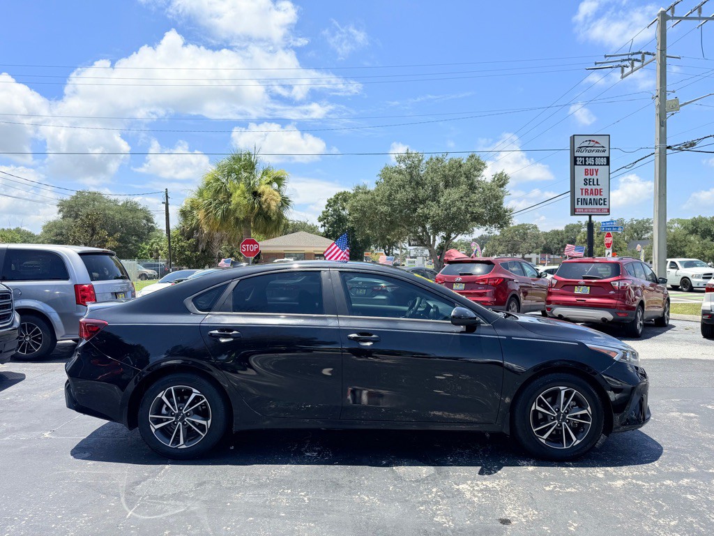 2022 Kia Forte Image 4