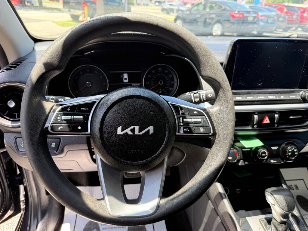 2022 Kia Forte Image 14