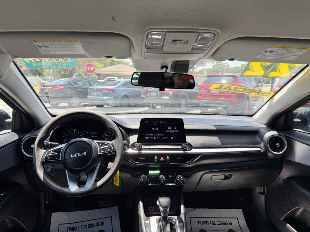 2022 Kia Forte Image 22