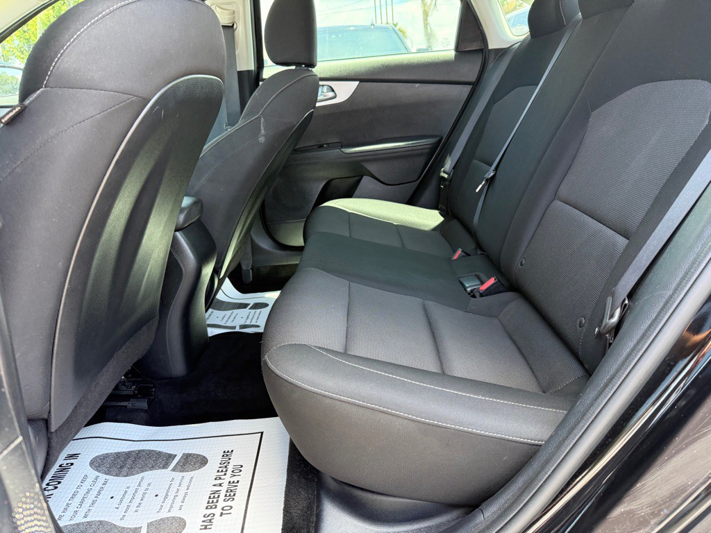 2022 Kia Forte Image 24