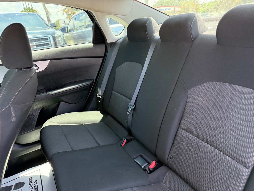 2022 Kia Forte Image 25