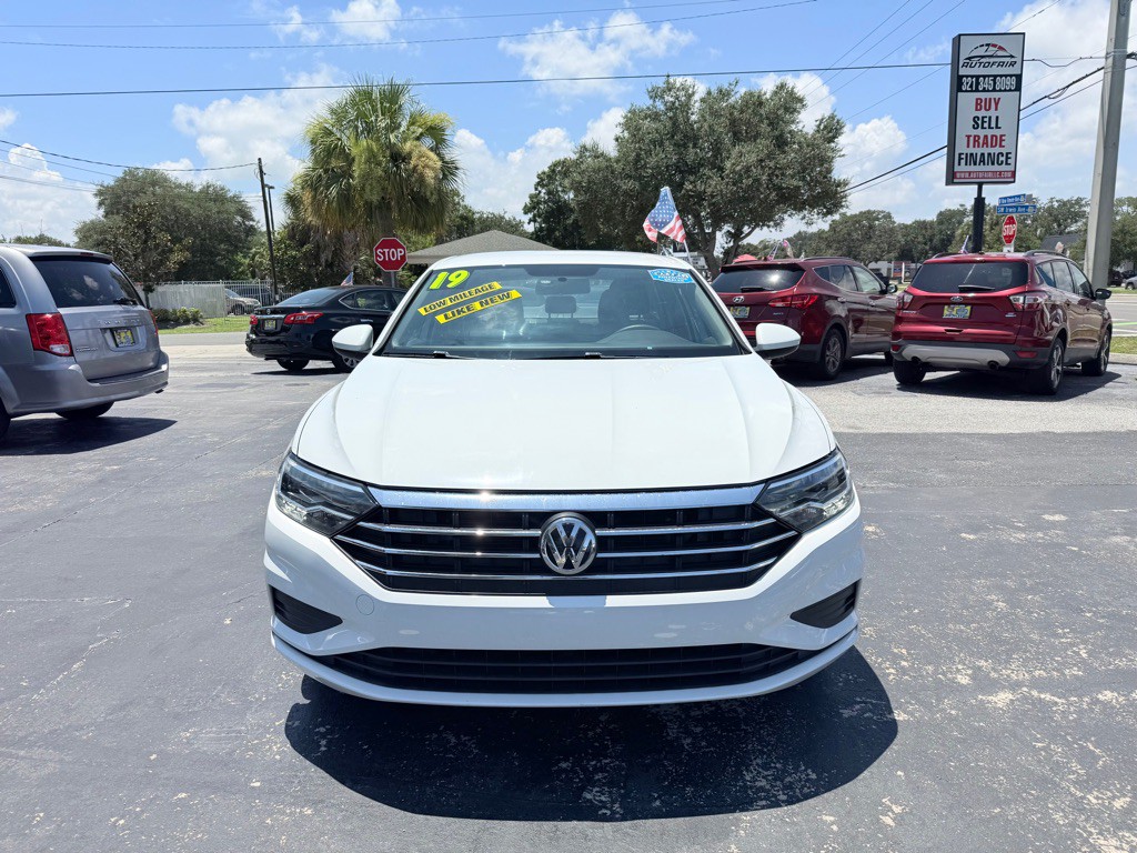 2019 Volkswagen Jetta Image 2