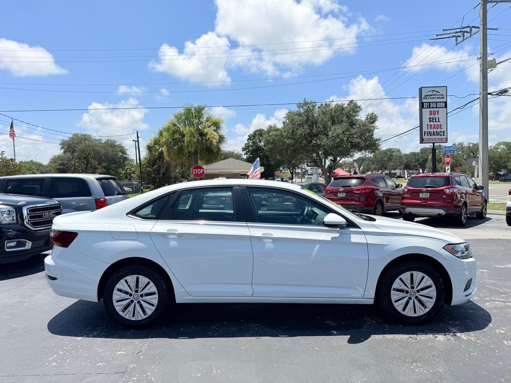 2019 Volkswagen Jetta Image 3