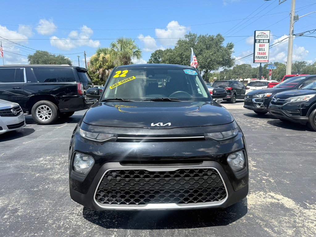 2022 Kia Soul Image 2