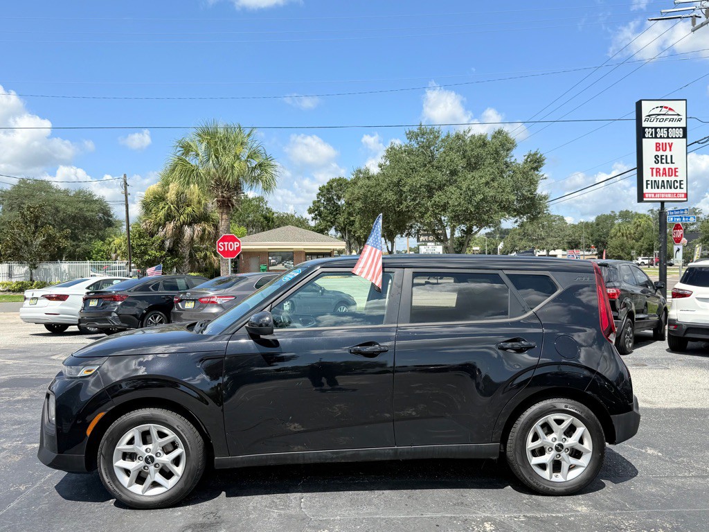 2022 Kia Soul Image 4