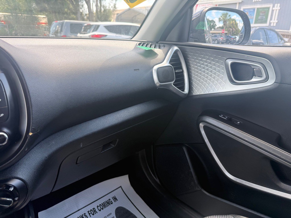 2022 Kia Soul Image 18