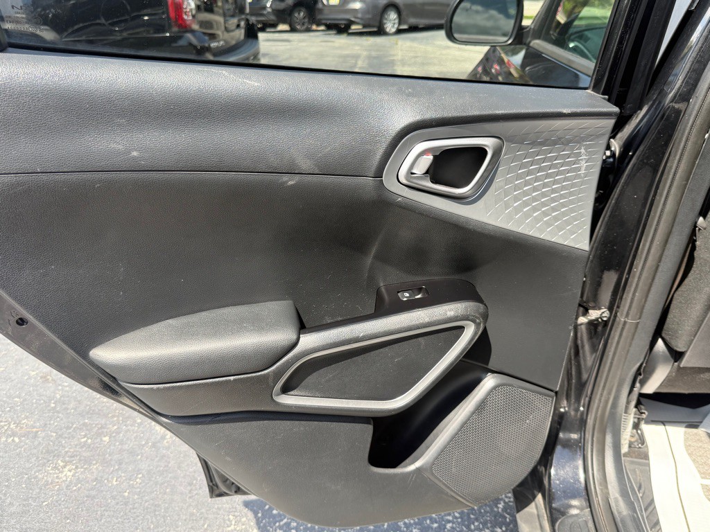 2022 Kia Soul Image 23