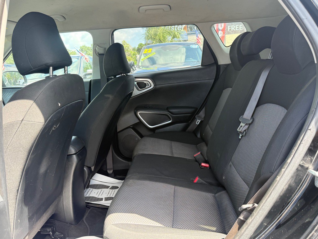 2022 Kia Soul Image 24