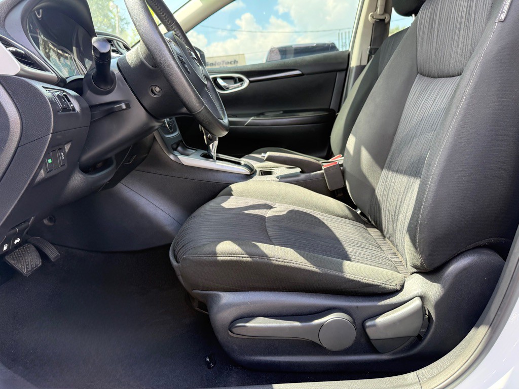 2019 Nissan Sentra Image 13