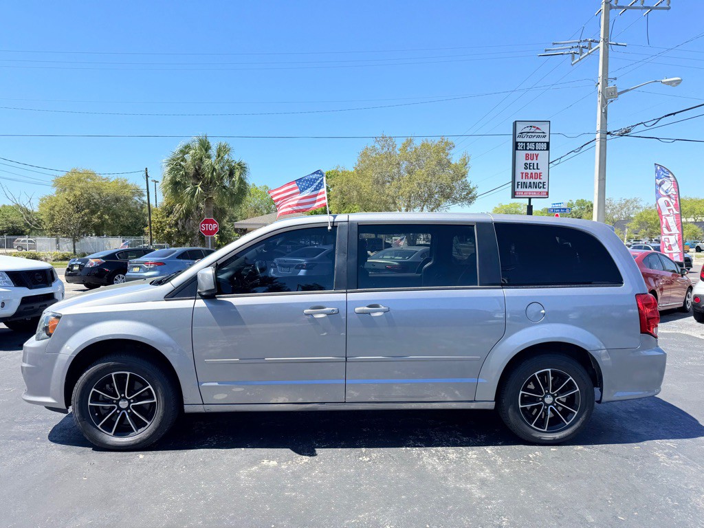 2016 Dodge Grand Caravan Image 3