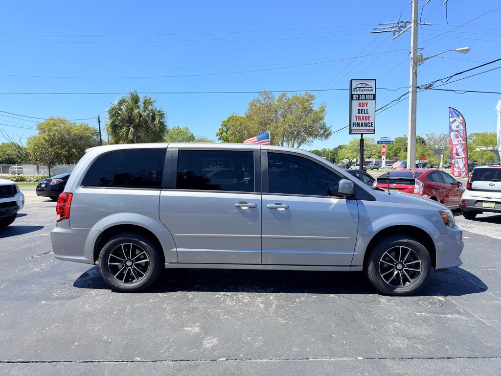 2016 Dodge Grand Caravan Image 5