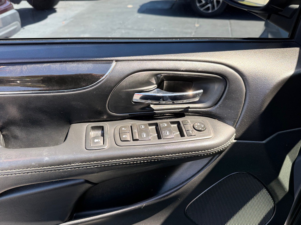 2016 Dodge Grand Caravan Image 13