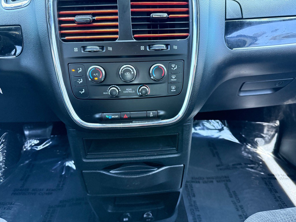 2016 Dodge Grand Caravan Image 19