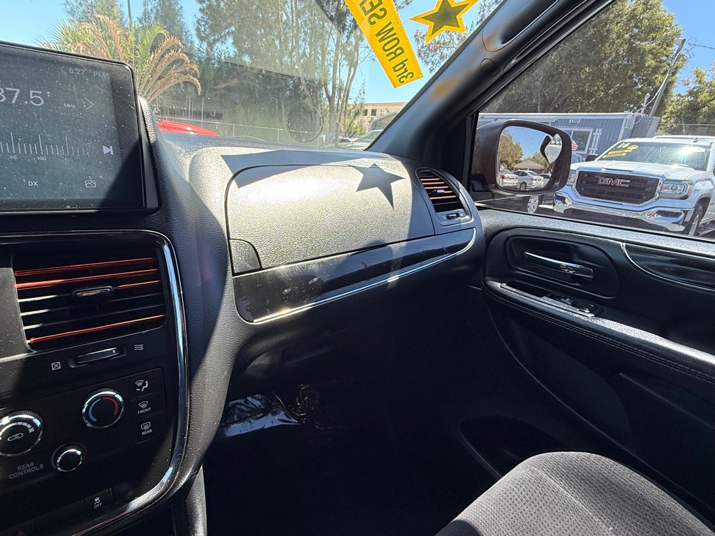 2016 Dodge Grand Caravan Image 20