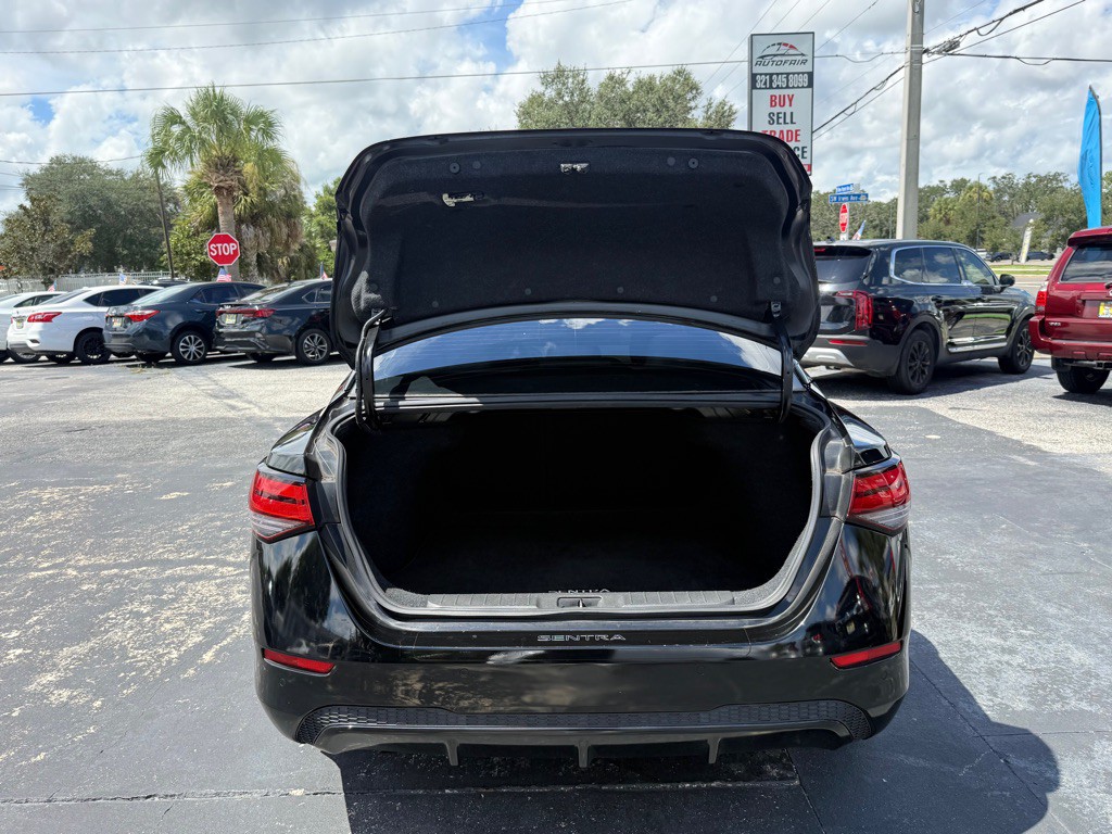 2021 Nissan Sentra Image 8