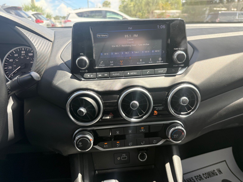 2021 Nissan Sentra Image 15