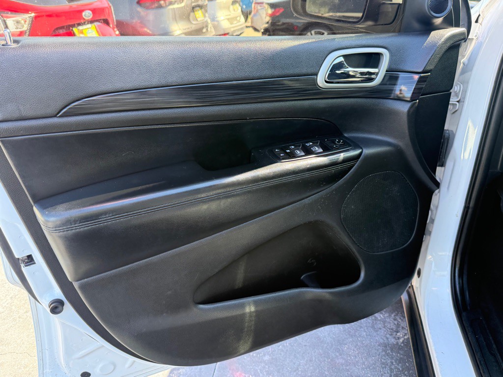 2021 Jeep Grand Cherokee Image 9