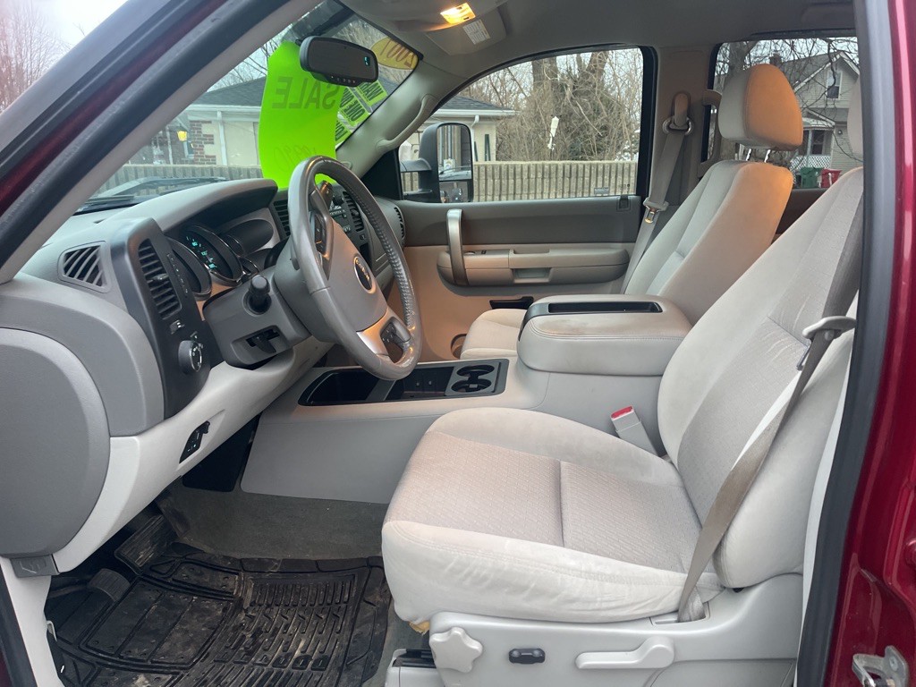 2007 GMC Sierra Image 8