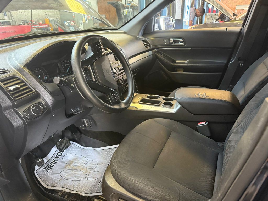 2018 Ford Explorer Image 15