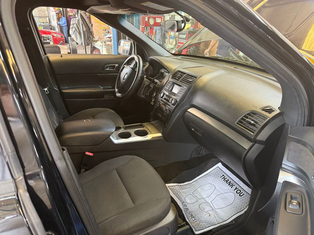 2018 Ford Explorer Image 17