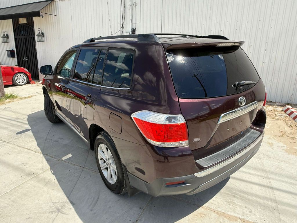 2012 Toyota Highlander Image 8