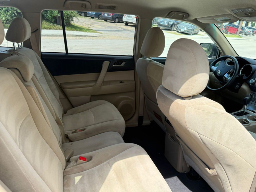 2012 Toyota Highlander Image 10