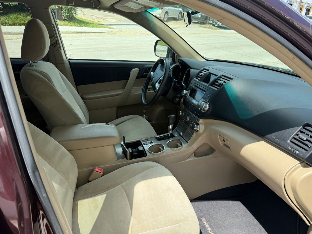 2012 Toyota Highlander Image 12