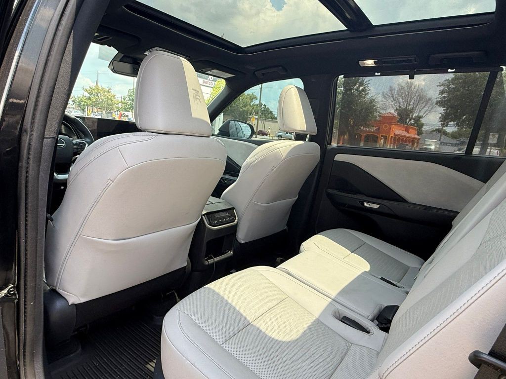 2024 Lexus TX Image 21