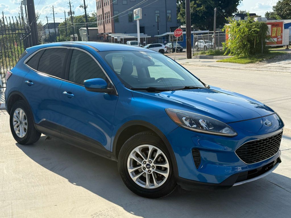 2020 Ford Escape Image 2