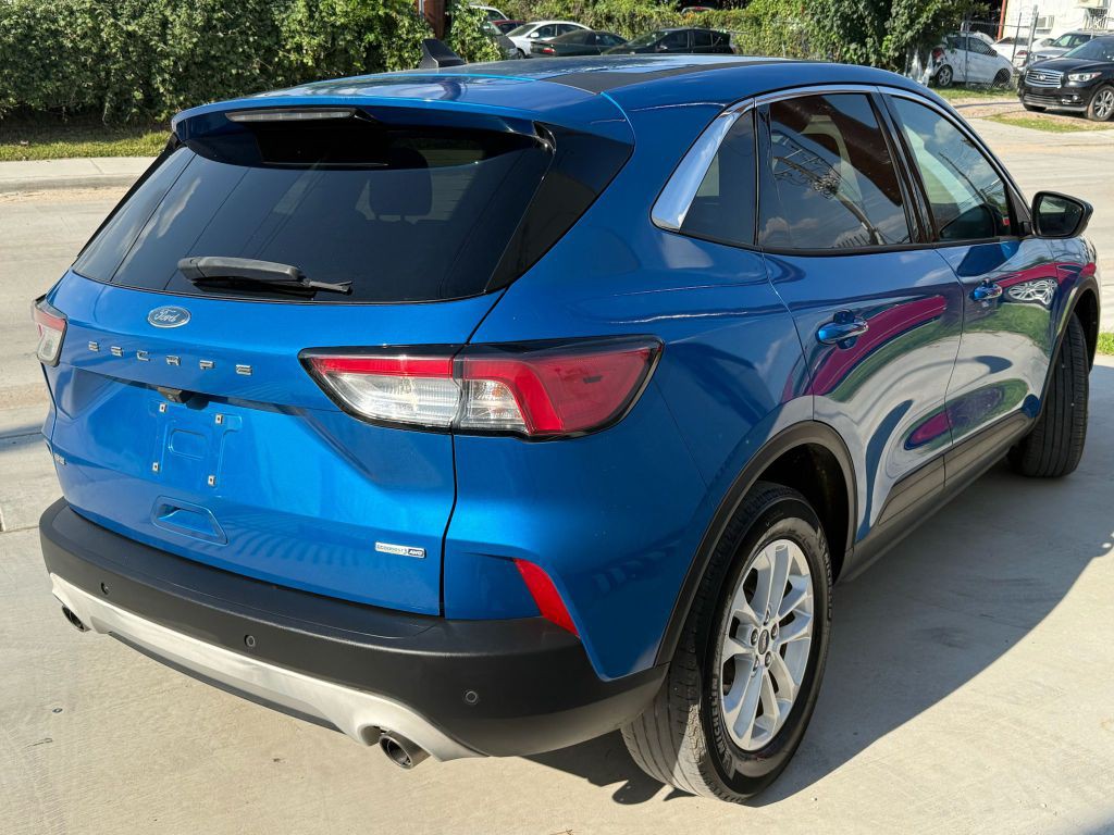 2020 Ford Escape Image 3