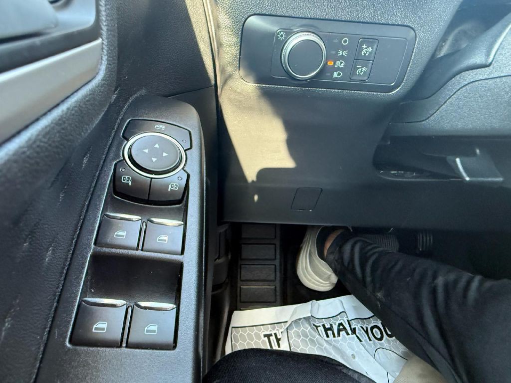 2020 Ford Escape Image 17