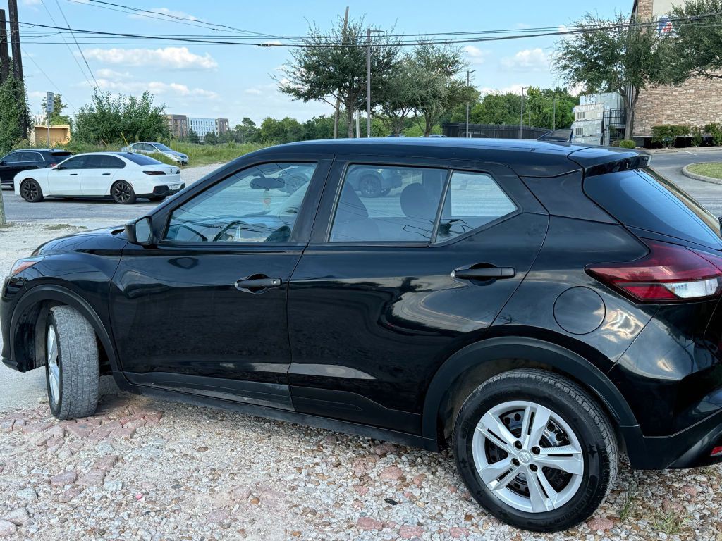 2021 Nissan Kicks Image 3