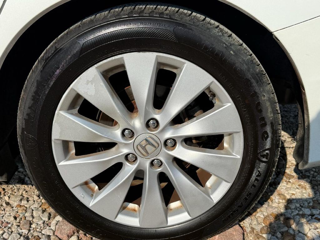 2013 Honda Accord Image 8