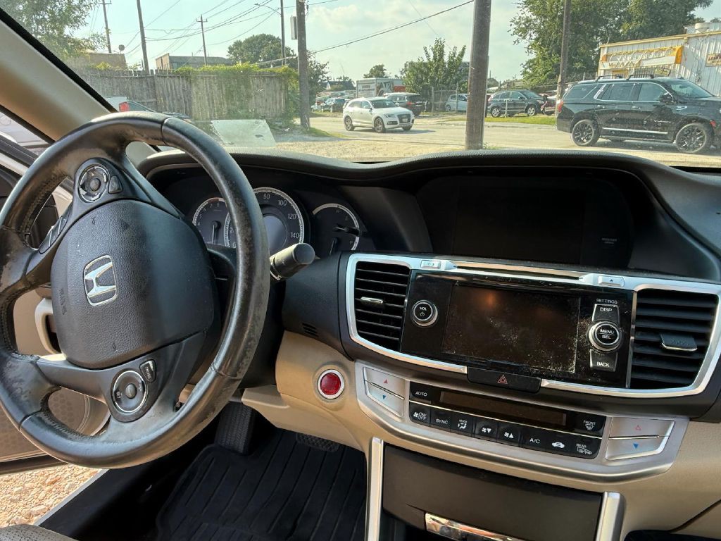2013 Honda Accord Image 12