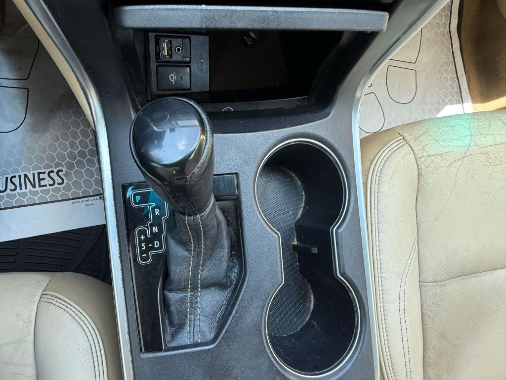 2017 Toyota Camry Image 14