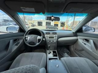 2010 Toyota Camry Image 8