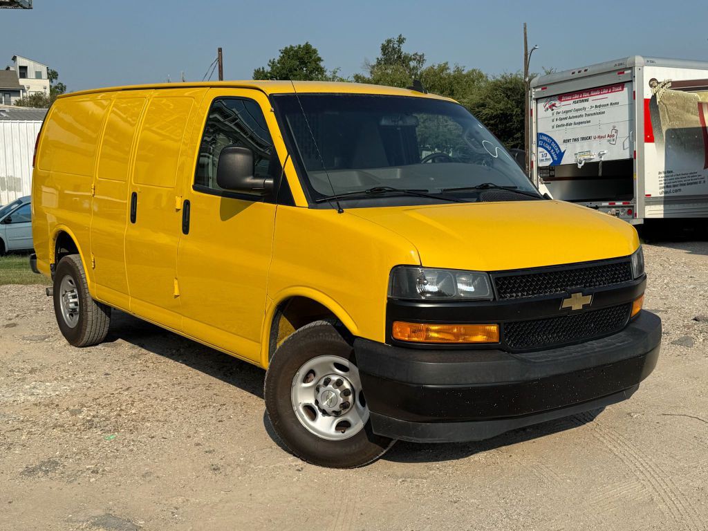 2022 Chevrolet Express Image 1