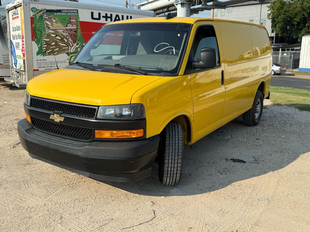 2022 Chevrolet Express Image 3