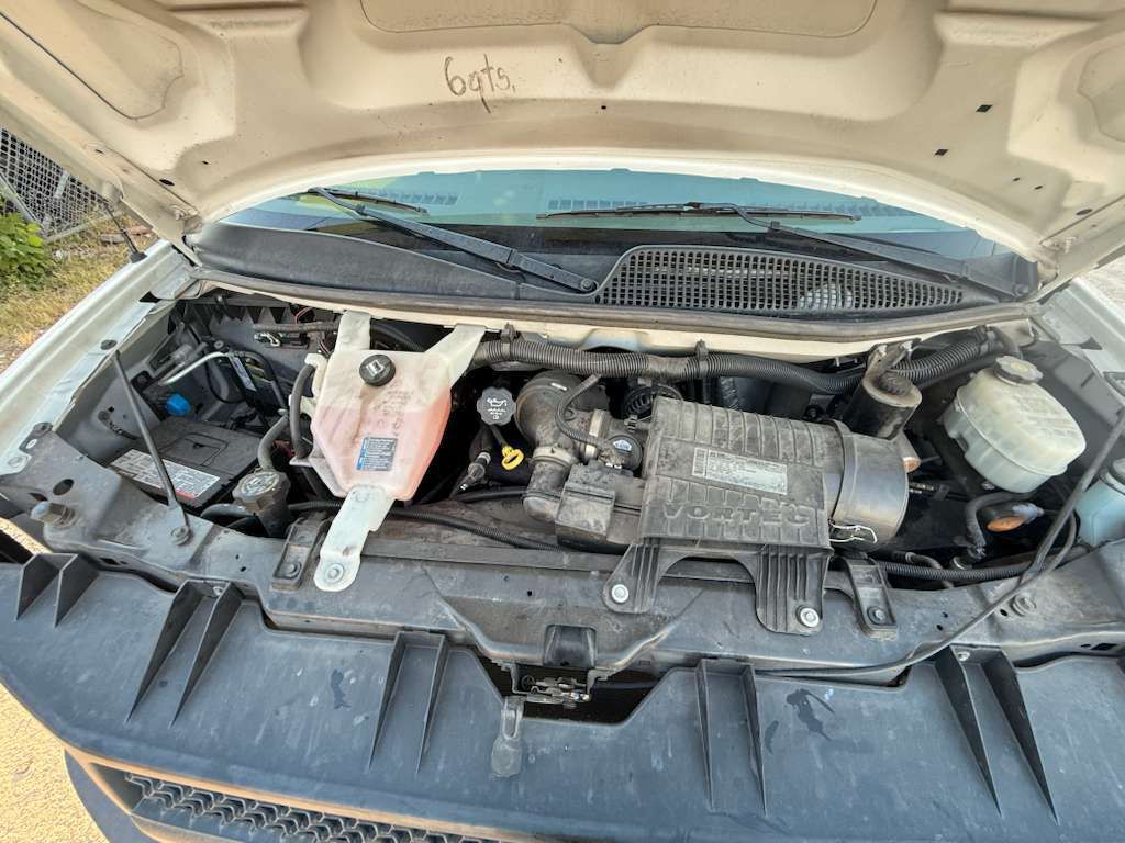 2009 Chevrolet Express Image 7