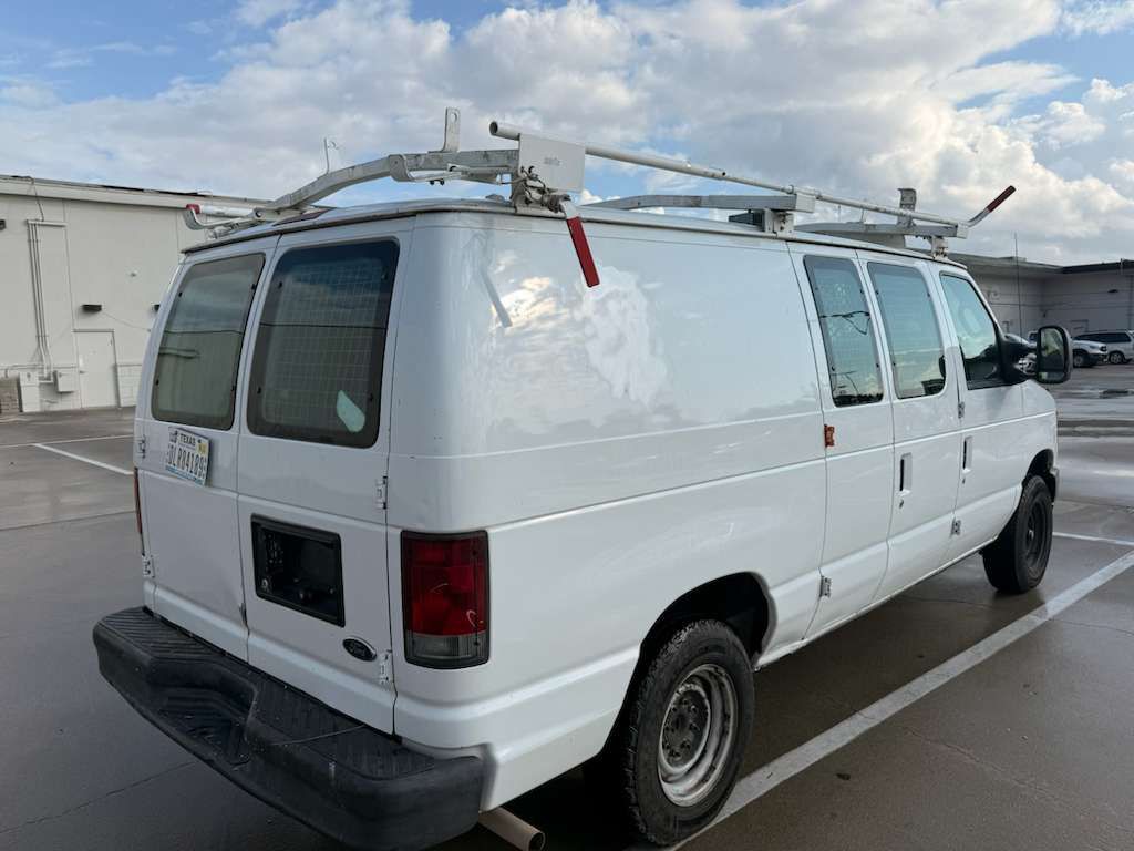 2013 Ford Econoline Image 8