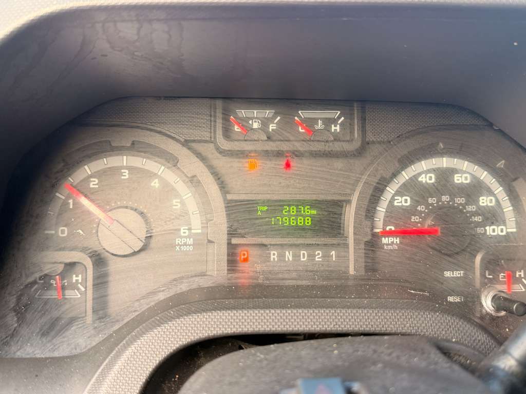 2013 Ford Econoline Image 11