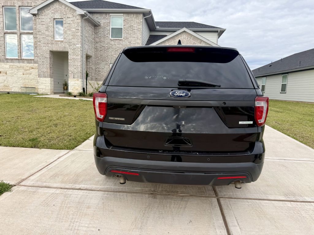 2017 Ford Explorer Image 4