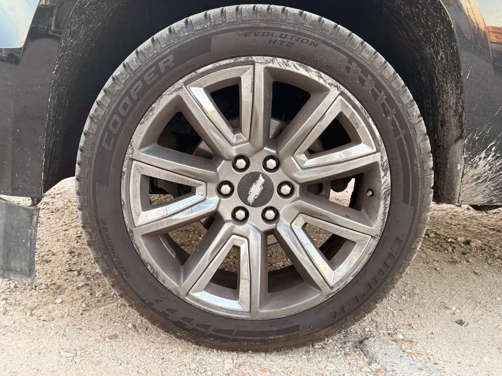 2015 Chevrolet Tahoe Image 9